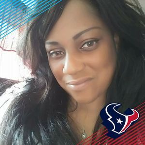 Meet your Posher, Ella